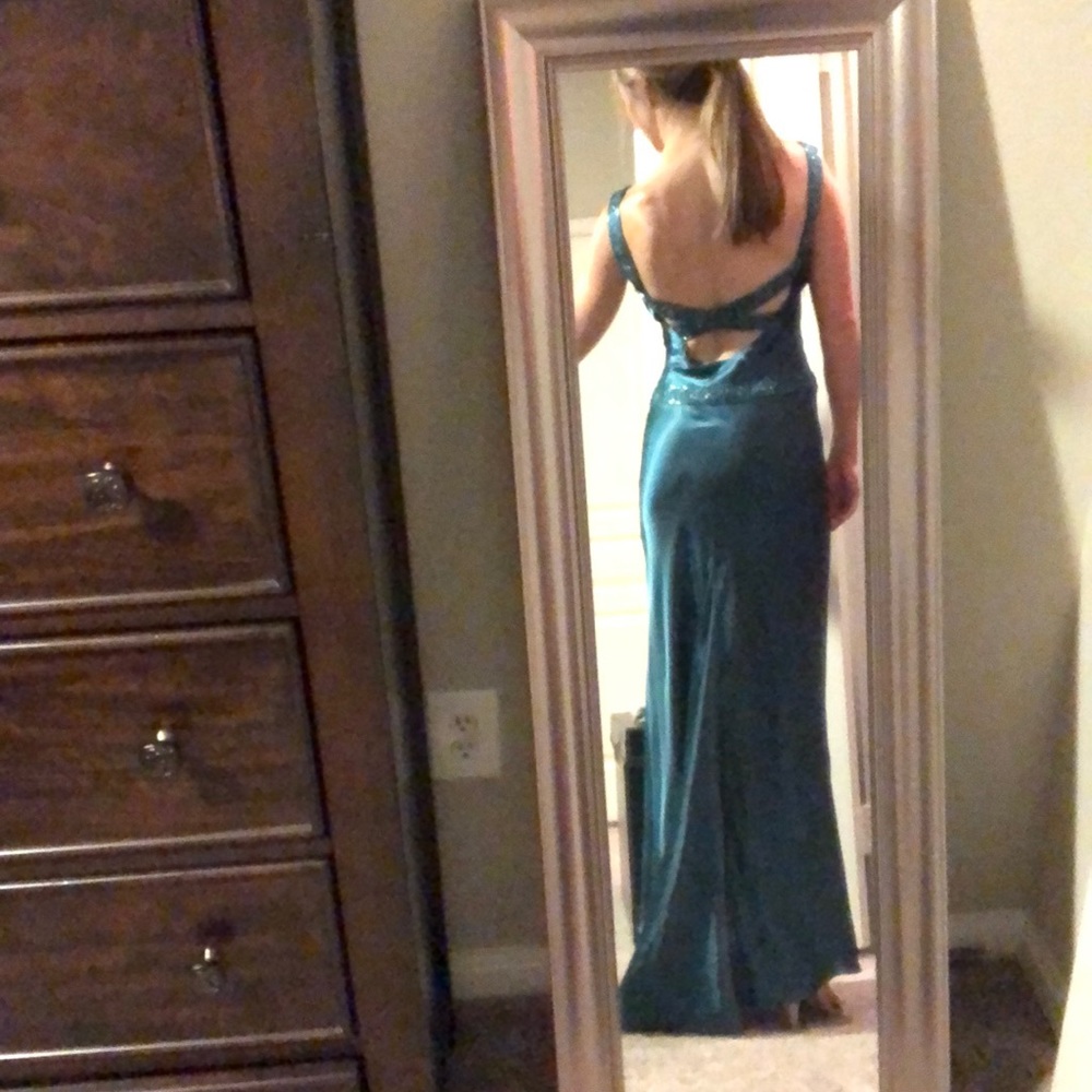 Niki teal long dress w/ train